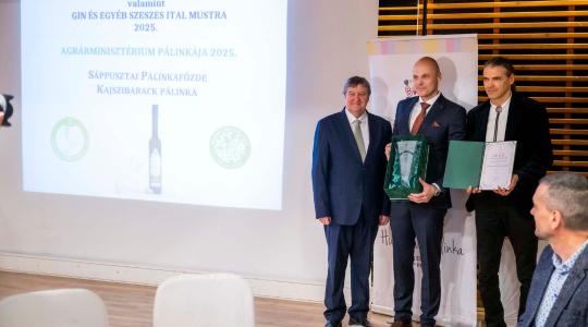 Kik lettek a magyar pálinka legjobbjai 2025-ben?