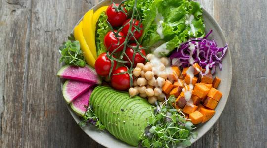 Téves biztonságérzet: veszélyeket rejthet a növényi alapú étrend is