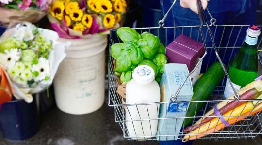 Lejtőn a tej és a liszt ára: megnőtt az alapanyag-termelés kockázata?