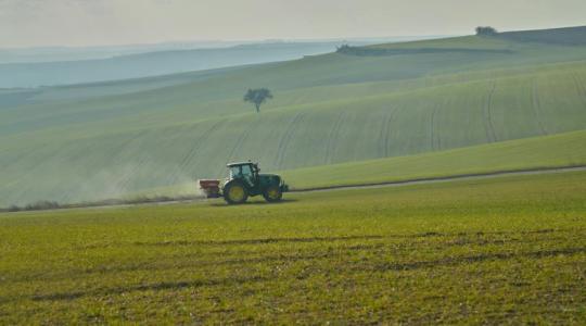 Banki szakértő: Készülj az őszre, mert lehet, hogy nem lesz műtrágya