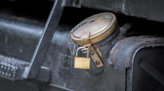 Üzemanyagtolvajok: hajszárítóval és fúróval fosztják ki a gazdákat