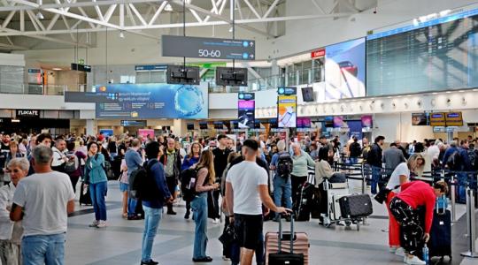 Veszélyes fordulat: 6 hétre elegendő kerozinja maradt Európának