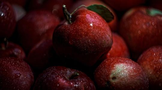 Kerti alma a kamrában: mitől lesz lisztes februárra, és hogyan előzd meg?