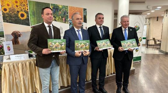 Közös kiállás: „Megvédjük a magyar földet, megvédjük a magyar gazdákat”