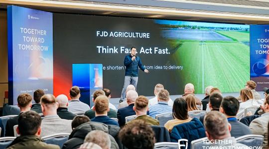 Stratégiai átalakulás és globális erősödés – új szintre lépett az FJDynamics