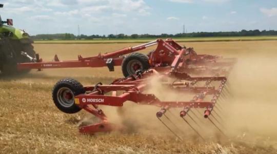 HORSCH nemzetközi gyakorlati bemutató HORSCH nemzetközi gyakorlati bemutató
