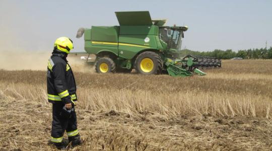 Ég az ország: rekordközeli szabadtéri tűzesetszám a hőségriasztás alatt