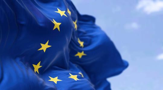 Eurobarométer: a magyarok erősen kötődnek az EU-hoz, és tele vannak reménnyel