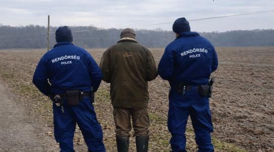 Drónokkal vadásznak az agancsgyűjtőkre