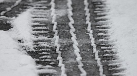 Ne hagyja kint ma a gépeket: jégpáncél és hó fedi be az országot