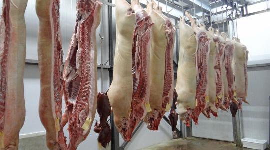 Dél-amerikai hús az asztalon? Az államtitkár szerint a szabadkereskedelmi alkuk a gazdákat sújtják