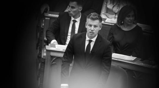 Miniszterelnöki bejelentés: korlátozhatják a nagyfogyasztók energia- és vízellátását