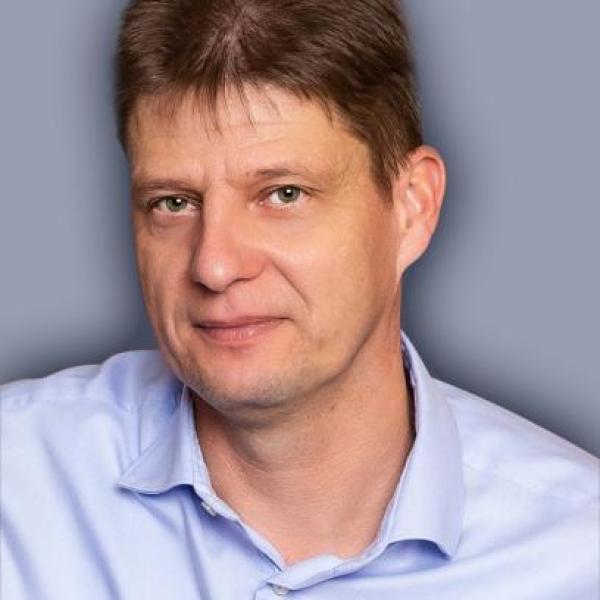 Dr. habil. Húth Balázs